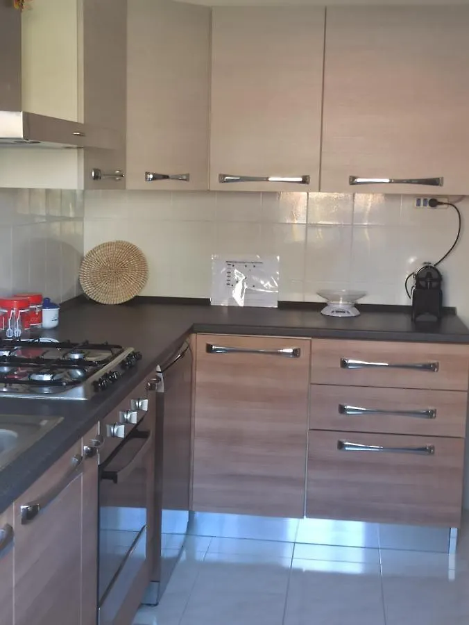 A 300 M Dal Mare: Signorile E Silenzioso Apartamento Alghero