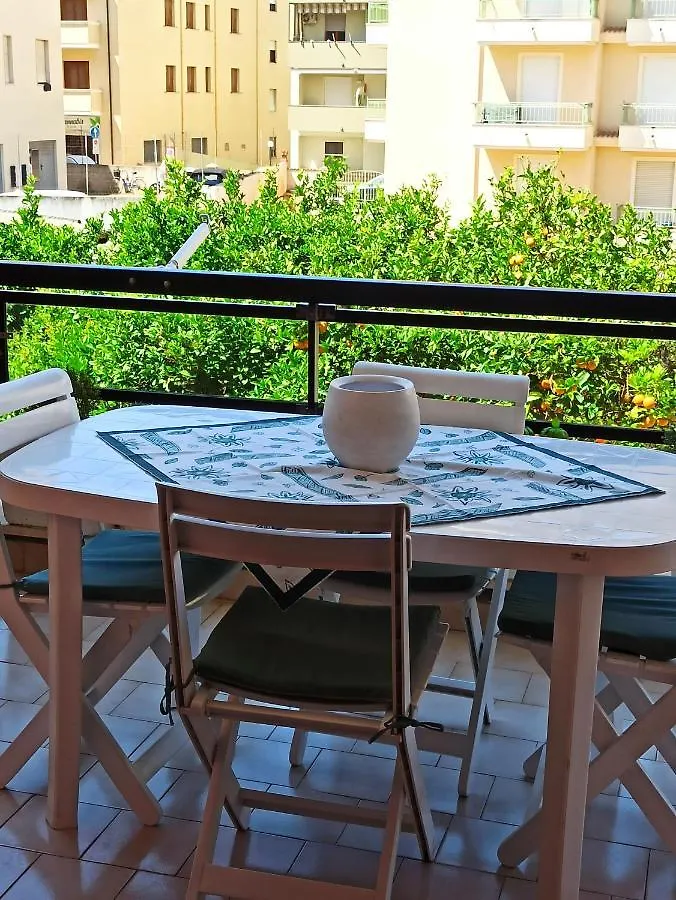 A 300 M Dal Mare: Signorile E Silenzioso Apartamento Alghero